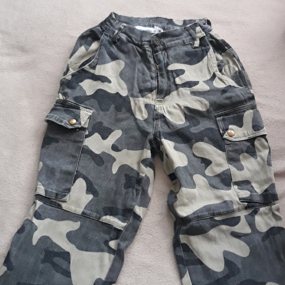 Cargo pants